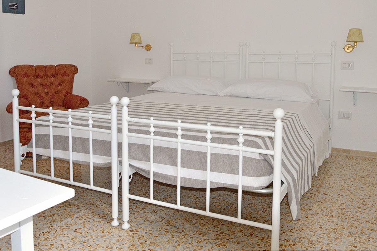B&B Palazzo Marzo Otranto Bagian luar foto