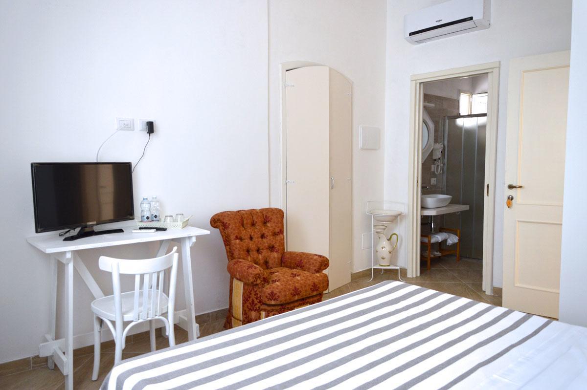 B&B Palazzo Marzo Otranto Bagian luar foto
